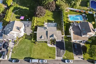 45 Meadow Ct, Manorville, NY 11949 - Photo 37