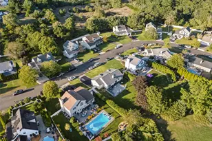 45 Meadow Ct, Manorville, NY 11949 - Photo 43