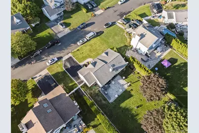 45 Meadow Court, Manorville, NY 11949 - Photo 41