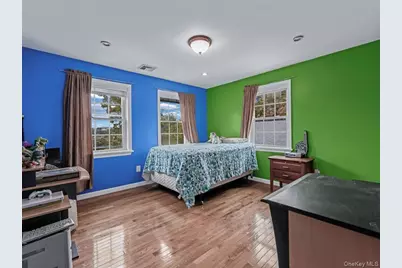 33 Berkshire Road, Yonkers, NY 10710 - Photo 23