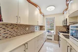 65-74 Saunders St, Rego Park, NY 11374 - Photo 9