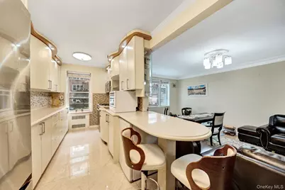 65-74 Saunders Street #1D, Rego Park, NY 11374 - Photo 7