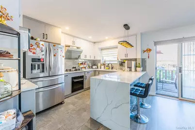 60-35 77th Street, Middle Village, NY 11379 - Photo 7