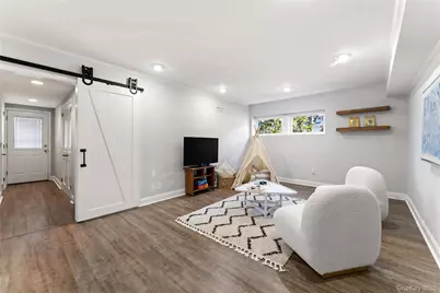 236 Robert Drive, New Rochelle, NY 10804 - Photo 17