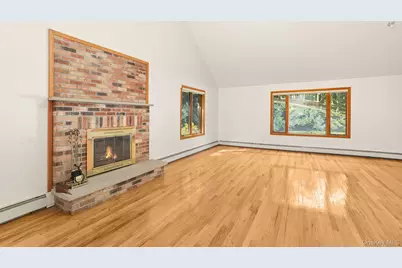 30 Red Hawk Lane, Poughkeepsie, NY 12601 - Photo 7