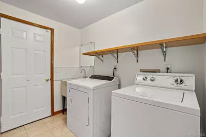 30 Red Hawk Lane, Poughkeepsie, NY 12601 - Photo 31