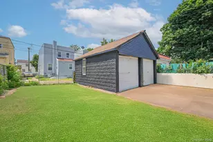 234-16 134th Rd, Springfield Gardens, NY 11422 - Photo 17