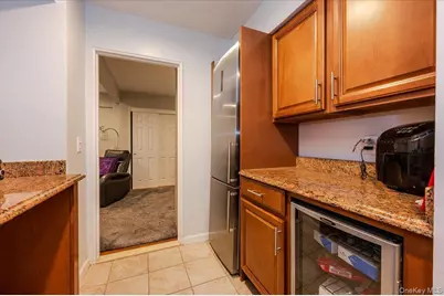 111 S Centre Avenue #2-KK, Rockville Centre, NY 11570 - Photo 7