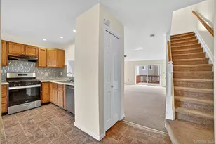 501 Mallard Way, Peekskill, NY 10566 - Photo 3