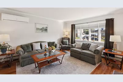 21 Eldridge Street, East Northport, NY 11731 - Photo 9