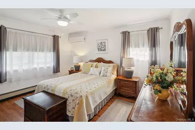 21 Eldridge Street, East Northport, NY 11731 - Photo 17