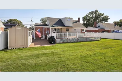 21 Eldridge Street, East Northport, NY 11731 - Photo 37