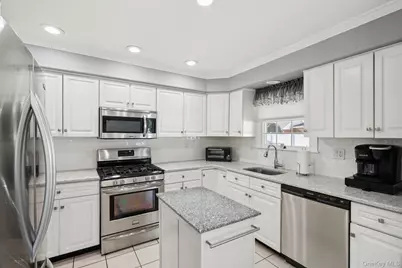 21 Eldridge Street, East Northport, NY 11731 - Photo 13