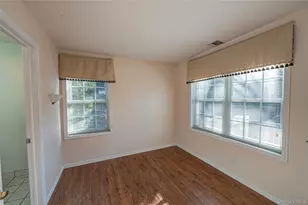 1113 Savoy Dr, Melville, NY 11747 - Photo 13