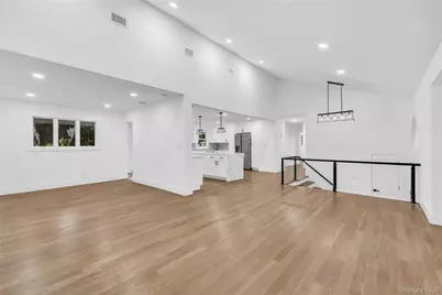 1 Richardson Avenue, Sea Cliff, NY 11579 - Photo 5