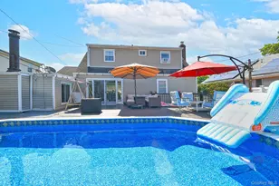 899 Brent Dr, Wantagh, NY 11793 - Photo 25