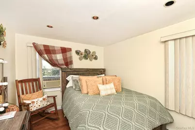 899 Brent Drive, Wantagh, NY 11793 - Photo 9