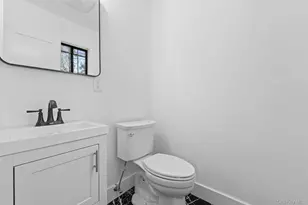 923 Rockaway Ave, Brooklyn, NY 11212 - Photo 5