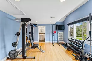 15 Flamingo Rd, East Hills, NY 11576 - Photo 33