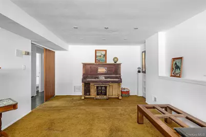 384 W 22nd Street, Deer Park, NY 11729 - Photo 19