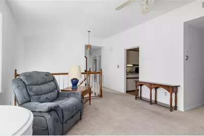 384 W 22nd Street, Deer Park, NY 11729 - Photo 5