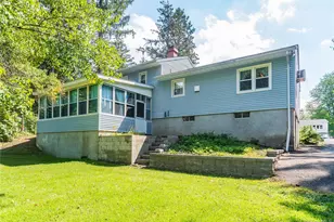 31 Lawrence Rd, Hyde Park, NY 12538 - Photo 3