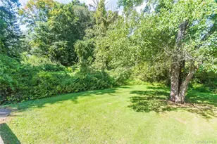 31 Lawrence Rd, Hyde Park, NY 12538 - Photo 5