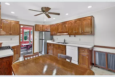 51 Mulberry Street, Rhinebeck, NY 12572 - Photo 9