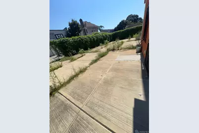 1132 McBride Street, Far Rockaway, NY 11691 - Photo 25