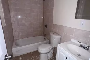 11-32 McBride St, Far Rockaway, NY 11691 - Photo 13