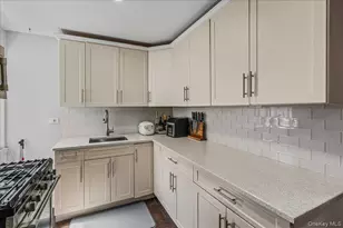 144-55 Melbourne Ave, Flushing, NY 11367 - Photo 19
