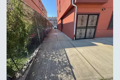 1134 McBride Street, Far Rockaway, NY 11691 - Photo 29