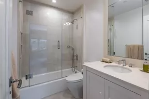 16 Ridge Dr E, Great Neck, NY 11021 - Photo 35