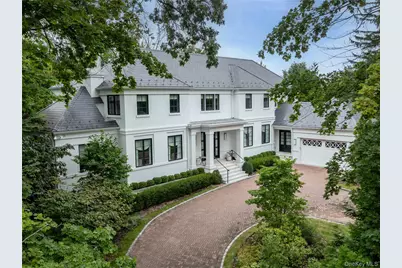 16 Ridge Drive E, Great Neck, NY 11021 - Photo 1