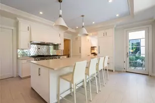 16 Ridge Dr E, Great Neck, NY 11021 - Photo 11