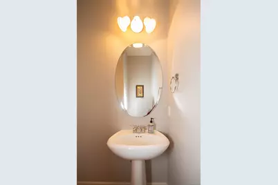 303 Bridgeview Drive, Poughkeepsie, NY 12601 - Photo 11