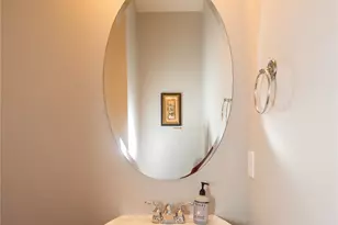 303 Bridgeview Dr, Poughkeepsie, NY 12601 - Photo 11