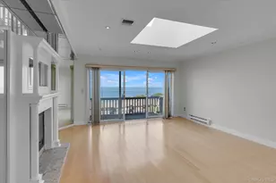 209 Fox Hill Dr, Calverton, NY 11933 - Photo 3