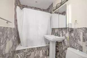 150-30 71st Ave, Flushing, NY 11367 - Photo 9