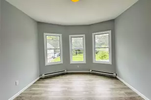 8 Morgan Ave, Poughkeepsie, NY 12601 - Photo 9