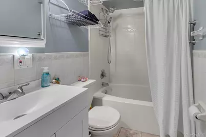 4821 Wilshire Lane #4821, Oakdale, NY 11769 - Photo 11