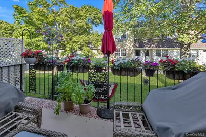 4821 Wilshire Lane #4821, Oakdale, NY 11769 - Photo 13