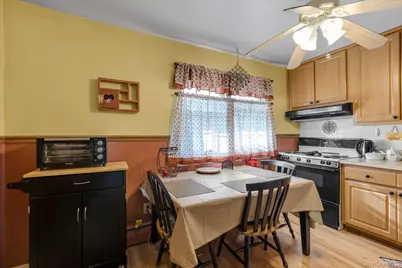 4821 Wilshire Lane #4821, Oakdale, NY 11769 - Photo 3