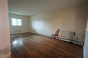 256-20 Craft Ave, Rosedale, NY 11422 - Photo 15