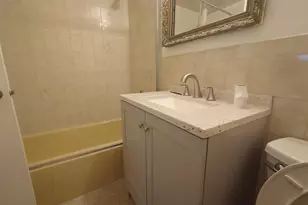 256-20 Craft Ave, Rosedale, NY 11422 - Photo 13