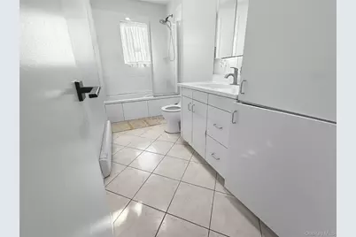 86 Empire Boulevard, Island Park, NY 11558 - Photo 15