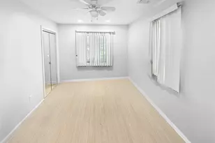 86 Empire Blvd, Island Park, NY 11558 - Photo 7