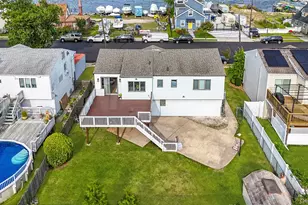 86 Empire Blvd, Island Park, NY 11558 - Photo 3