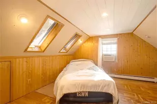 75 Peninsula Blvd, Valley Stream, NY 11581 - Photo 13