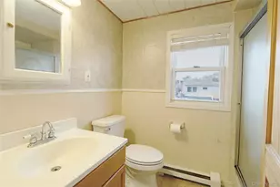 75 Peninsula Blvd, Valley Stream, NY 11581 - Photo 15